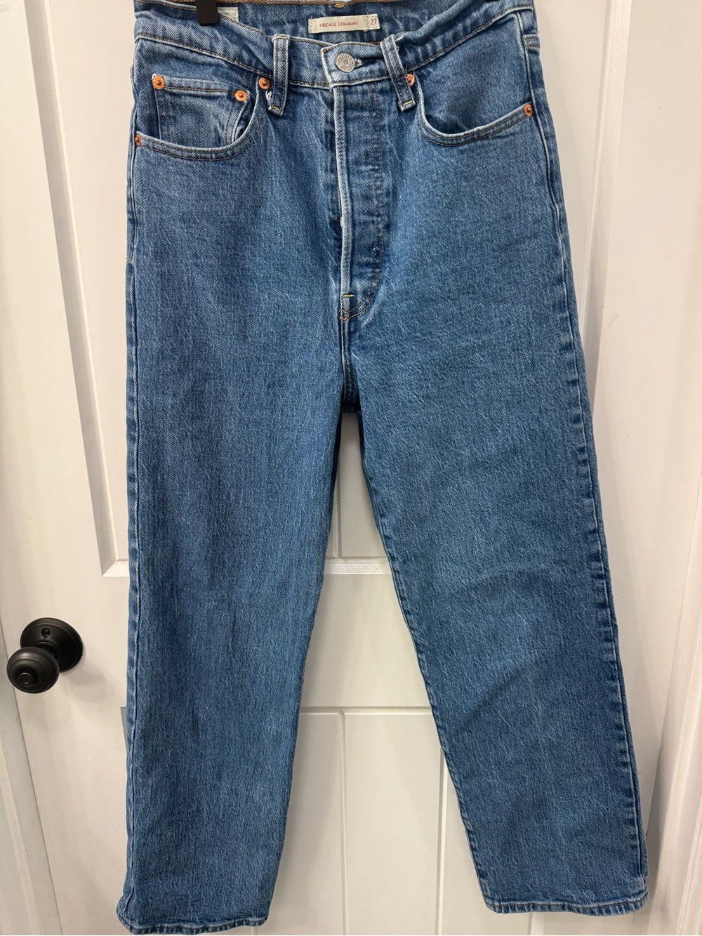 Levi’s ribcage jeans
